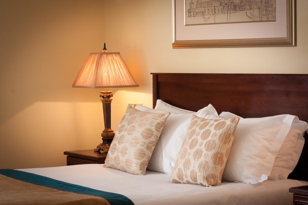 Meadow Court Hotel 로우리아 객실 사진