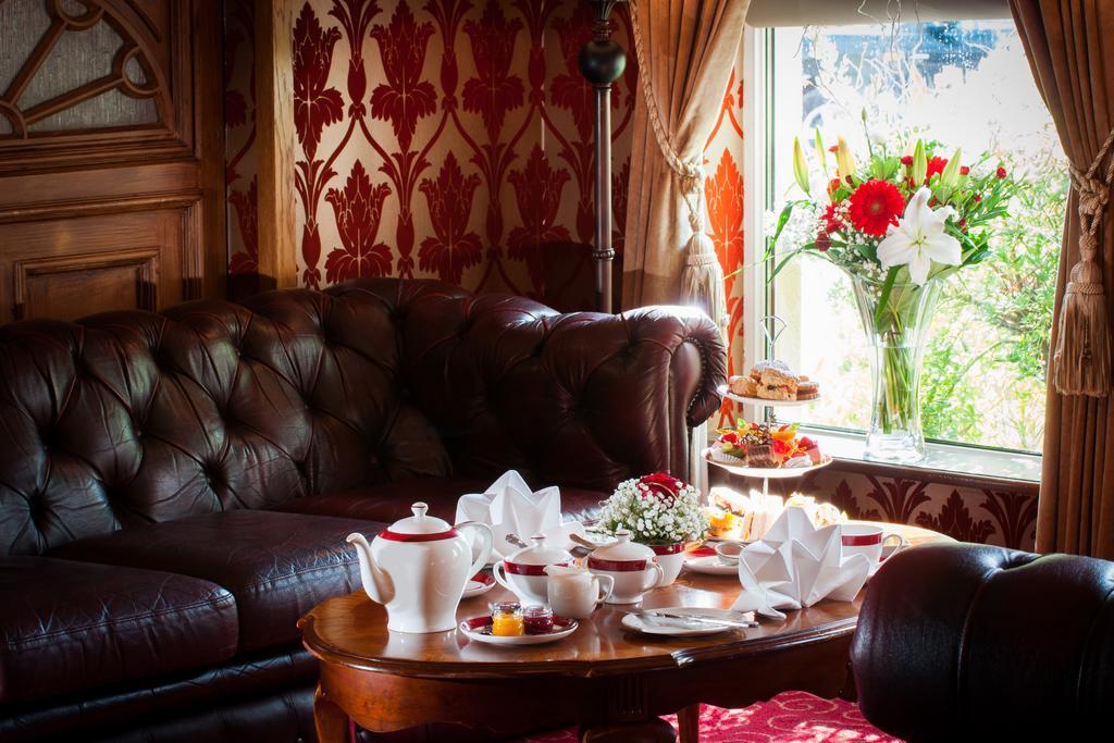 Meadow Court Hotel 로우리아 외부 사진