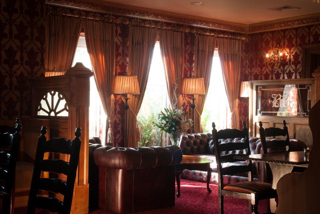 Meadow Court Hotel 로우리아 외부 사진
