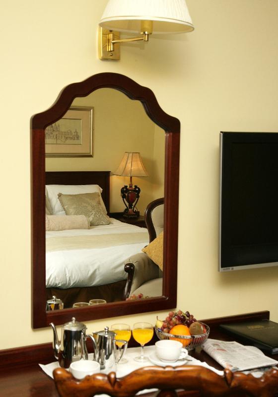 Meadow Court Hotel 로우리아 외부 사진